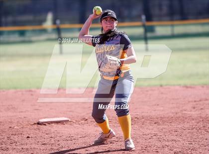 Thumbnail 1 in  Marcos de Niza vs. Santa Cruz Valley photogallery.