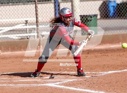 Thumbnail 3 in  Marcos de Niza vs. Santa Cruz Valley photogallery.