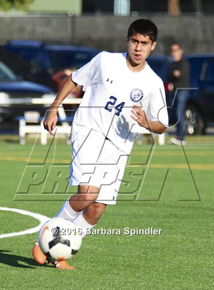 Thumbnail 3 in JV: Archbishop Riordan @ Bellarmine College Prep photogallery.