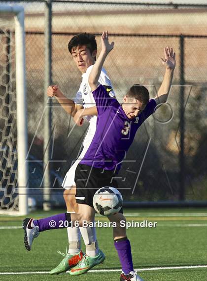 Thumbnail 2 in JV: Archbishop Riordan @ Bellarmine College Prep photogallery.