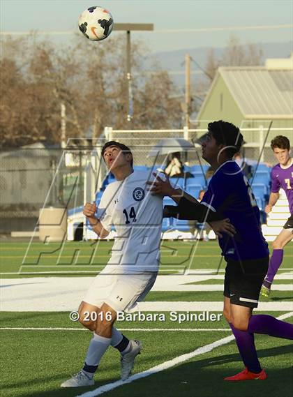 Thumbnail 1 in JV: Archbishop Riordan @ Bellarmine College Prep photogallery.