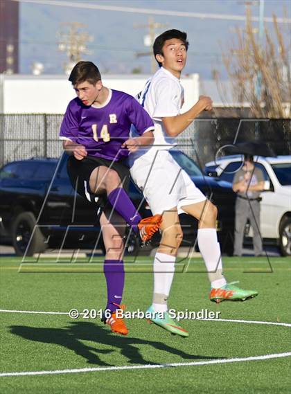 Thumbnail 2 in JV: Archbishop Riordan @ Bellarmine College Prep photogallery.