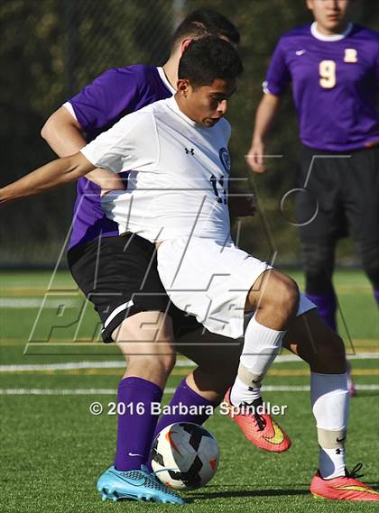 Thumbnail 2 in JV: Archbishop Riordan @ Bellarmine College Prep photogallery.