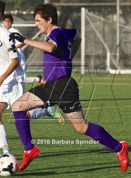 Thumbnail 2 in JV: Archbishop Riordan @ Bellarmine College Prep photogallery.