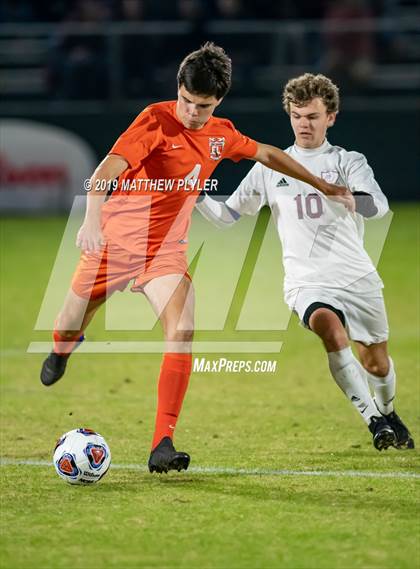 Thumbnail 1 in East Lincoln vs. Dixon (NCHSAA 2A Final) photogallery.