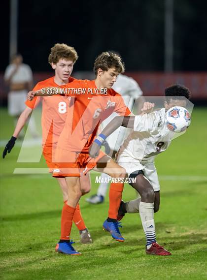 Thumbnail 1 in East Lincoln vs. Dixon (NCHSAA 2A Final) photogallery.