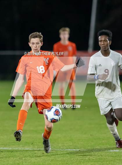Thumbnail 3 in East Lincoln vs. Dixon (NCHSAA 2A Final) photogallery.