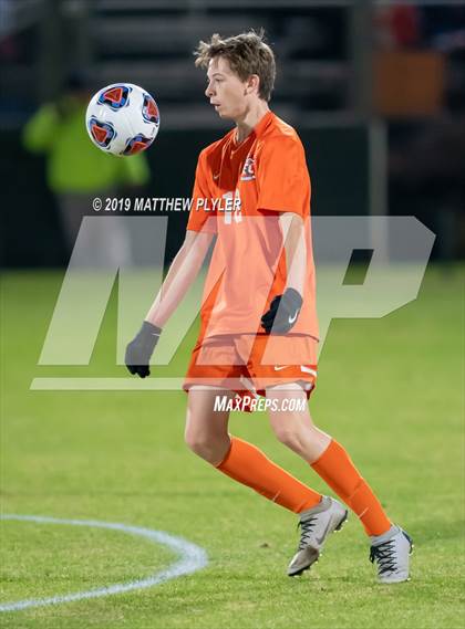Thumbnail 3 in East Lincoln vs. Dixon (NCHSAA 2A Final) photogallery.