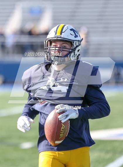Thumbnail 2 in Massapequa vs. William Floyd (NYSPHAA Division I Final) photogallery.