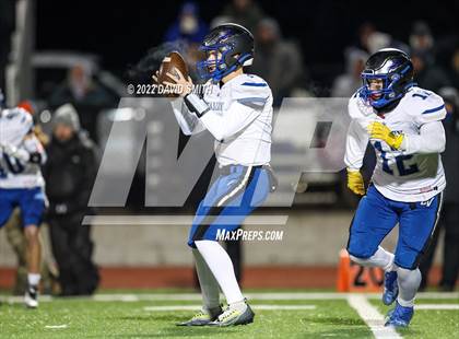 Thumbnail 3 in Grain Valley vs. Fort Osage (MSHSAA Class 5 Quarterfinal) photogallery.