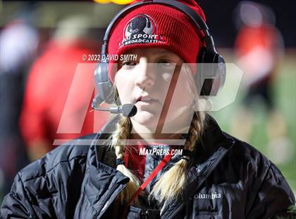 Thumbnail 2 in Grain Valley vs. Fort Osage (MSHSAA Class 5 Quarterfinal) photogallery.
