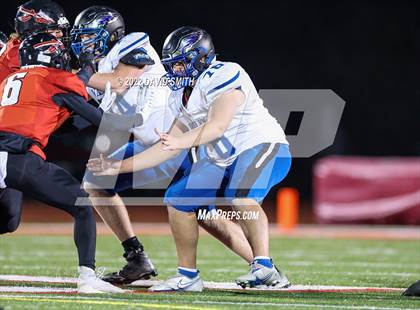 Thumbnail 2 in Grain Valley vs. Fort Osage (MSHSAA Class 5 Quarterfinal) photogallery.