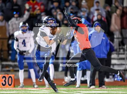 Thumbnail 1 in Grain Valley vs. Fort Osage (MSHSAA Class 5 Quarterfinal) photogallery.