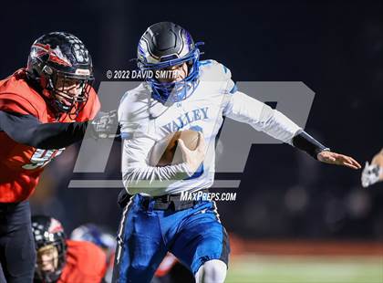 Thumbnail 1 in Grain Valley vs. Fort Osage (MSHSAA Class 5 Quarterfinal) photogallery.