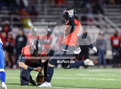Thumbnail 3 in Grain Valley vs. Fort Osage (MSHSAA Class 5 Quarterfinal) photogallery.