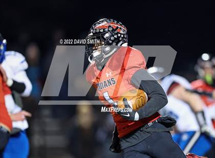 Thumbnail 2 in Grain Valley vs. Fort Osage (MSHSAA Class 5 Quarterfinal) photogallery.