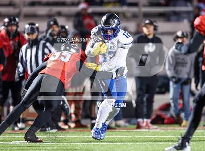 Thumbnail 1 in Grain Valley vs. Fort Osage (MSHSAA Class 5 Quarterfinal) photogallery.
