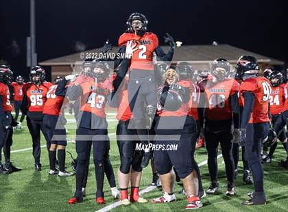 Thumbnail 3 in Grain Valley vs. Fort Osage (MSHSAA Class 5 Quarterfinal) photogallery.