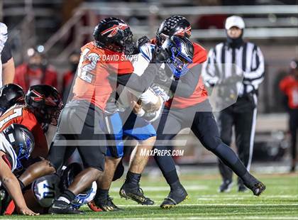 Thumbnail 3 in Grain Valley vs. Fort Osage (MSHSAA Class 5 Quarterfinal) photogallery.