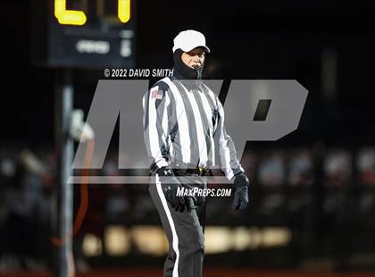 Thumbnail 2 in Grain Valley vs. Fort Osage (MSHSAA Class 5 Quarterfinal) photogallery.