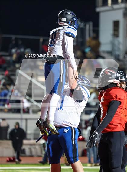 Thumbnail 3 in Grain Valley vs. Fort Osage (MSHSAA Class 5 Quarterfinal) photogallery.