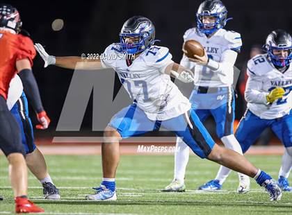 Thumbnail 3 in Grain Valley vs. Fort Osage (MSHSAA Class 5 Quarterfinal) photogallery.