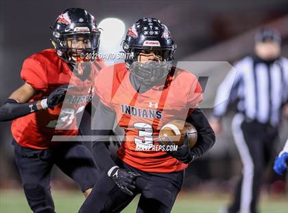 Thumbnail 1 in Grain Valley vs. Fort Osage (MSHSAA Class 5 Quarterfinal) photogallery.