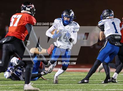 Thumbnail 2 in Grain Valley vs. Fort Osage (MSHSAA Class 5 Quarterfinal) photogallery.
