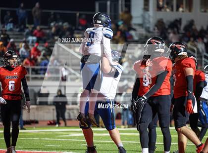 Thumbnail 2 in Grain Valley vs. Fort Osage (MSHSAA Class 5 Quarterfinal) photogallery.