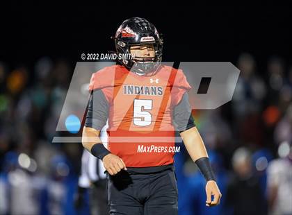 Thumbnail 2 in Grain Valley vs. Fort Osage (MSHSAA Class 5 Quarterfinal) photogallery.