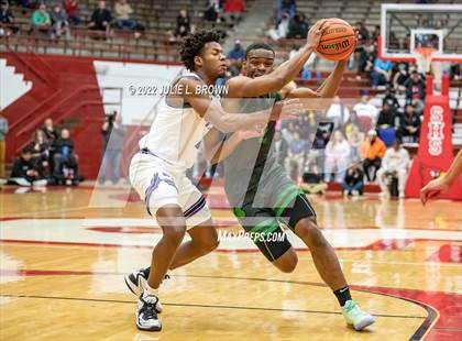 Thumbnail 2 in Cathedral vs. Ben Davis (Forum Tipoff Classic) photogallery.