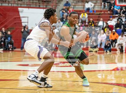 Thumbnail 1 in Cathedral vs. Ben Davis (Forum Tipoff Classic) photogallery.