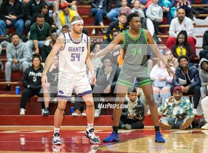 Thumbnail 1 in Cathedral vs. Ben Davis (Forum Tipoff Classic) photogallery.