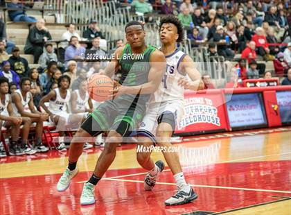 Thumbnail 3 in Cathedral vs. Ben Davis (Forum Tipoff Classic) photogallery.