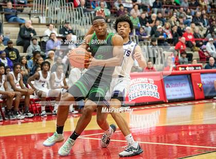Thumbnail 1 in Cathedral vs. Ben Davis (Forum Tipoff Classic) photogallery.