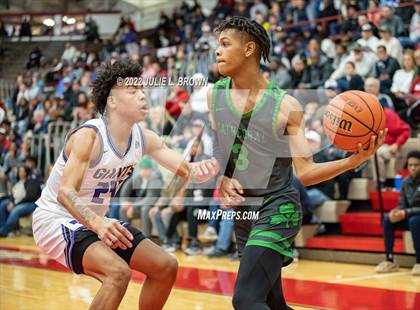 Thumbnail 2 in Cathedral vs. Ben Davis (Forum Tipoff Classic) photogallery.