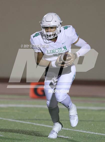 Thumbnail 1 in Helix vs. Lincoln (CIF SDS D1 Final) photogallery.