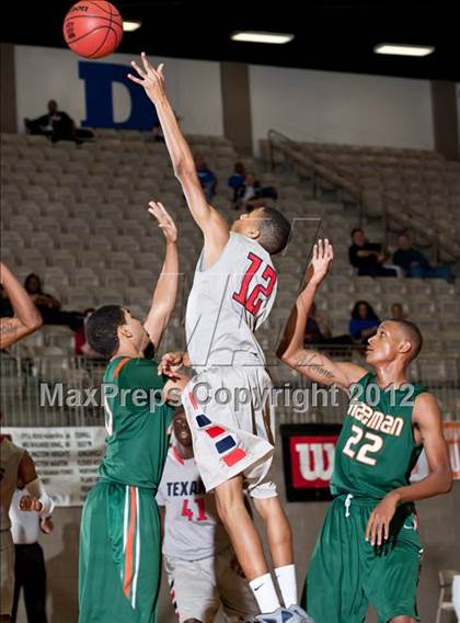 Thumbnail 1 in Naaman Forest vs. Northwest (Whataburger Tournament) photogallery.