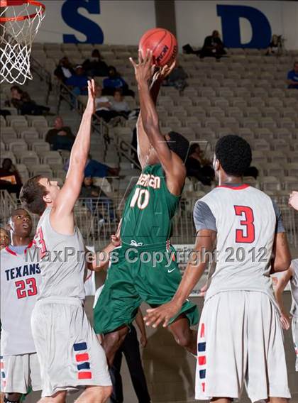 Thumbnail 2 in Naaman Forest vs. Northwest (Whataburger Tournament) photogallery.