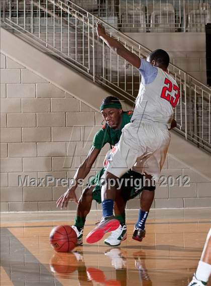 Thumbnail 3 in Naaman Forest vs. Northwest (Whataburger Tournament) photogallery.