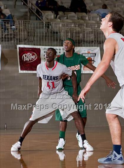 Thumbnail 2 in Naaman Forest vs. Northwest (Whataburger Tournament) photogallery.