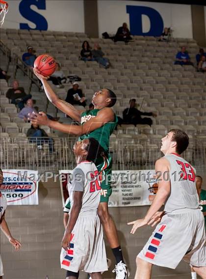 Thumbnail 1 in Naaman Forest vs. Northwest (Whataburger Tournament) photogallery.