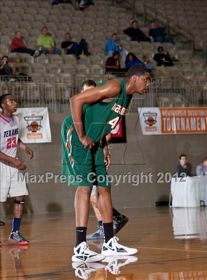 Thumbnail 2 in Naaman Forest vs. Northwest (Whataburger Tournament) photogallery.