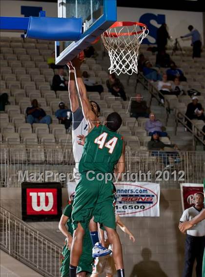 Thumbnail 2 in Naaman Forest vs. Northwest (Whataburger Tournament) photogallery.