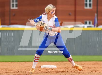 Thumbnail 3 in DeSoto Central vs. Madison Central (MSHAA 6A Round 2) photogallery.