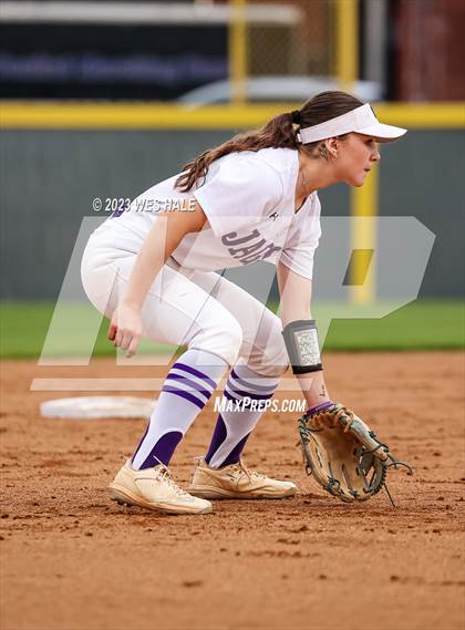Thumbnail 1 in DeSoto Central vs. Madison Central (MSHAA 6A Round 2) photogallery.