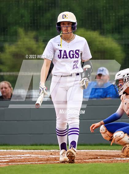 Thumbnail 2 in DeSoto Central vs. Madison Central (MSHAA 6A Round 2) photogallery.