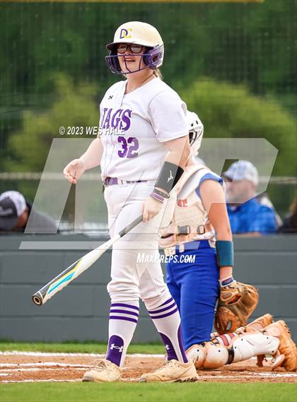 Thumbnail 1 in DeSoto Central vs. Madison Central (MSHAA 6A Round 2) photogallery.