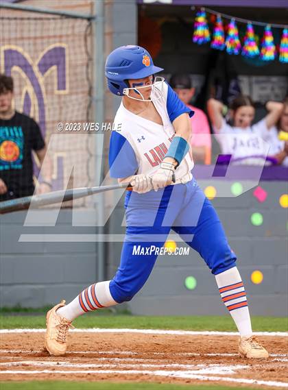 Thumbnail 3 in DeSoto Central vs. Madison Central (MSHAA 6A Round 2) photogallery.