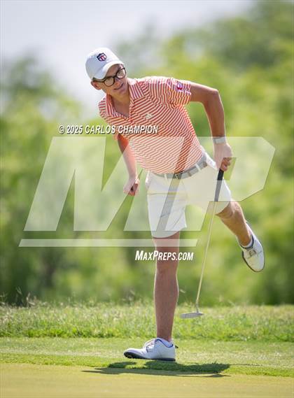 Thumbnail 2 in UIL 4A Boys Golf Finals photogallery.